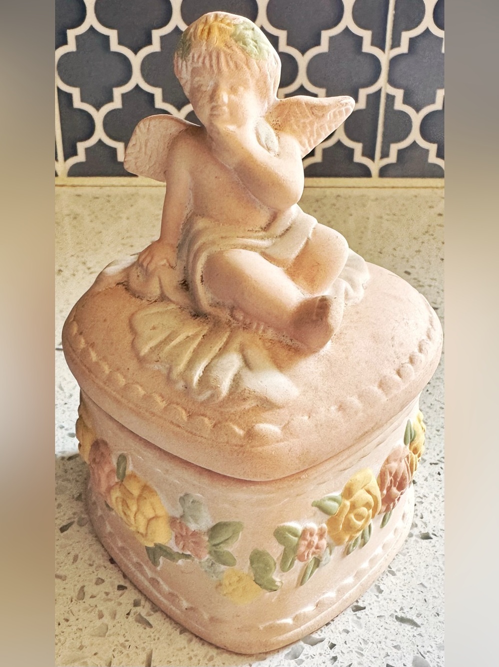 Vintage Pink Ceramic Cherub Heart Trinket Jewelry Box Floral - Picture 2 of 7